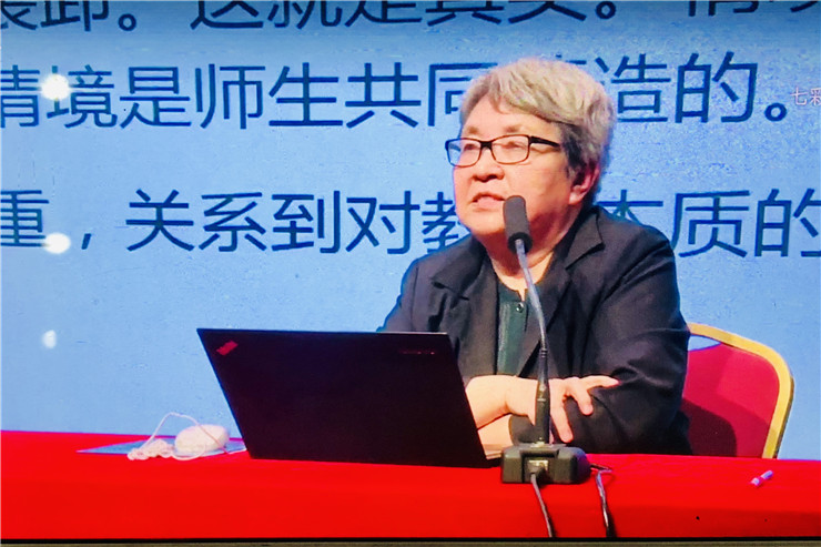 教育部普通高中语文课程标准修订组组长，北师大教授王宁做专家点评.jpg