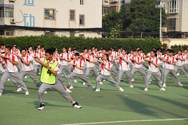 思贤校区的武术表演.jpg